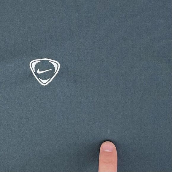 Vintage Nike T-Shirt Mens Large Grey‎ Y2K Vertical Stripe Performance Tee - Picture 3 of 10